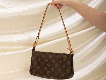 2020 Louis Vuitton Pochette Supply