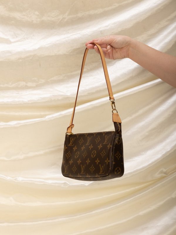 2020 Louis Vuitton Pochette Supply