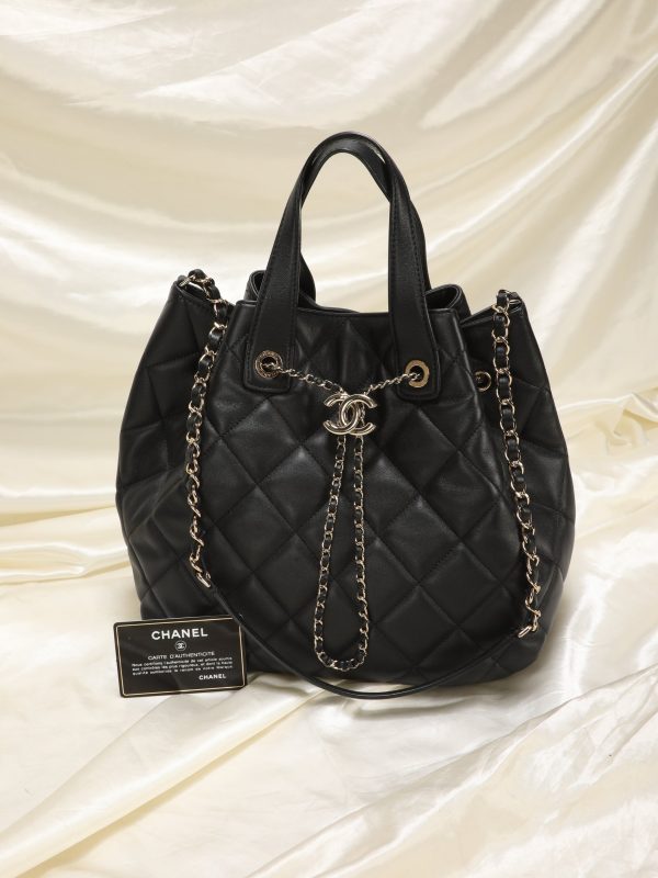 Chanel 2019 Lambskin Bucket Chain Bag Online Sale