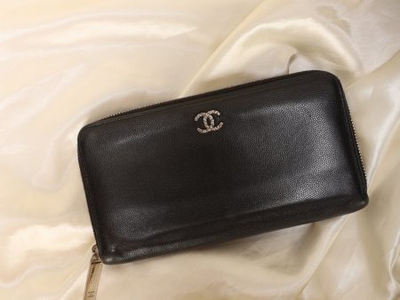 Chanel Caviar Continental Wallet For Sale