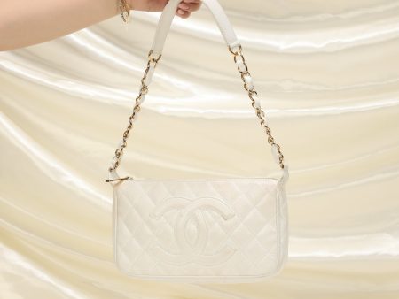 Chanel White Caviar Pochette Hot on Sale