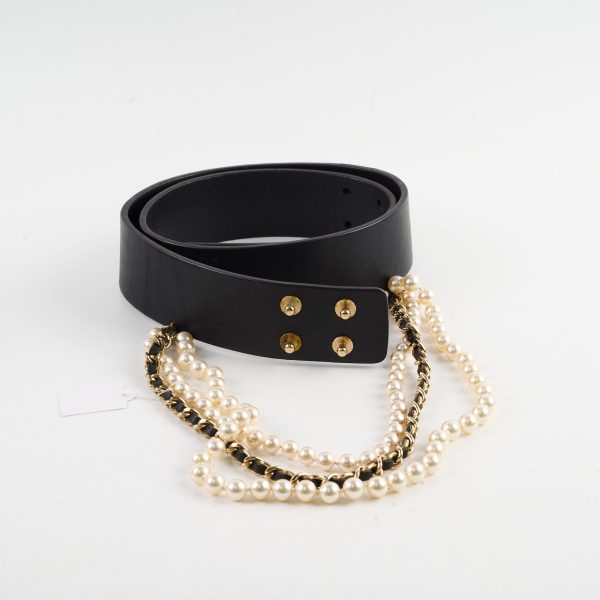 Chanel leather pearl belt size 75 Cheap