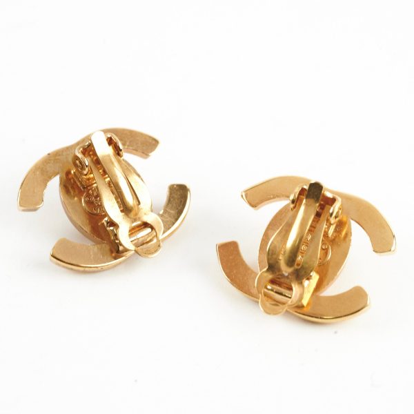 Chanel Vintage CC Turnlock Logo Clip on Earrings Hot on Sale