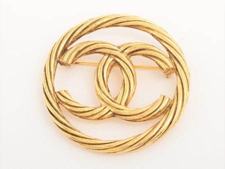 Chanel Coco Logo Brooch Yellow Gold Costume Jewellery For Sale