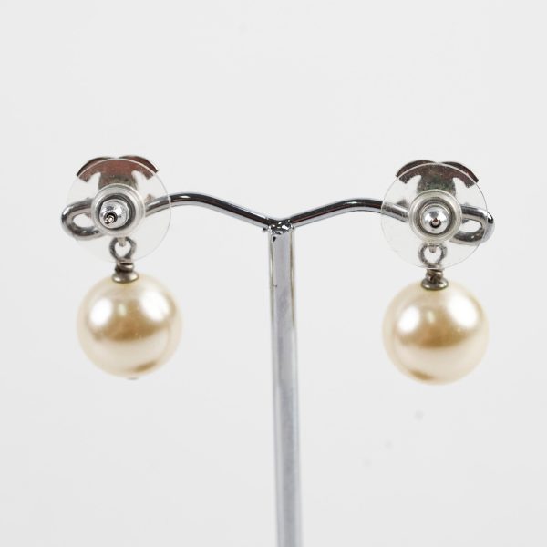 Chanel CC Pearl Drop Earrings Costume Jewellery Online Hot Sale