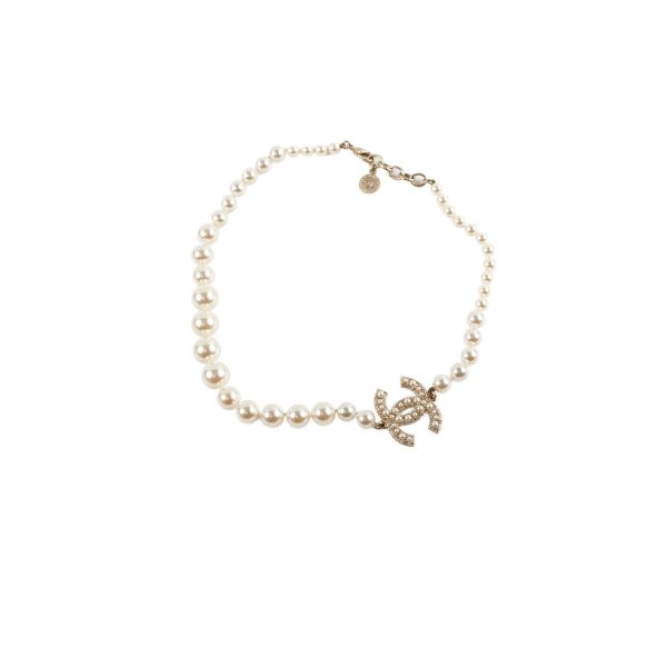 Chanel CC Pearl Necklace Choker Necklace For Sale